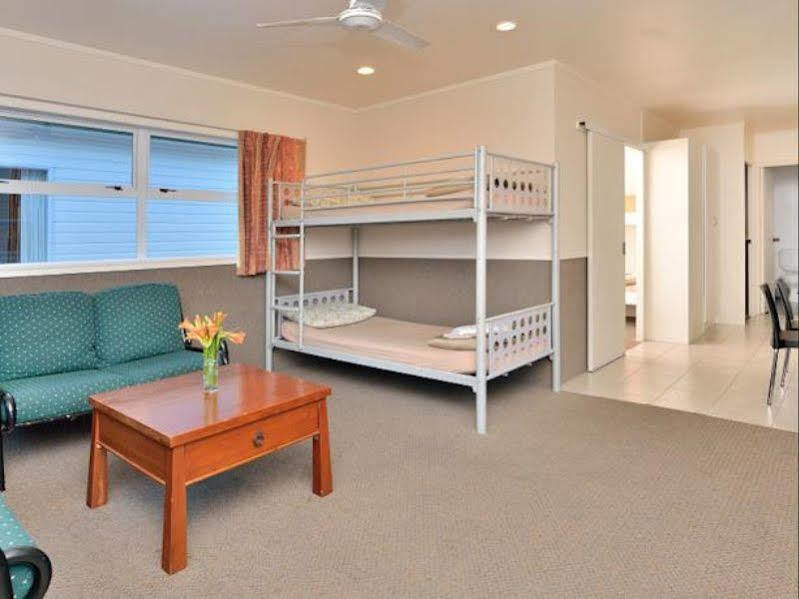 Auckland Northshore Motels & Holiday Park Екстер'єр фото