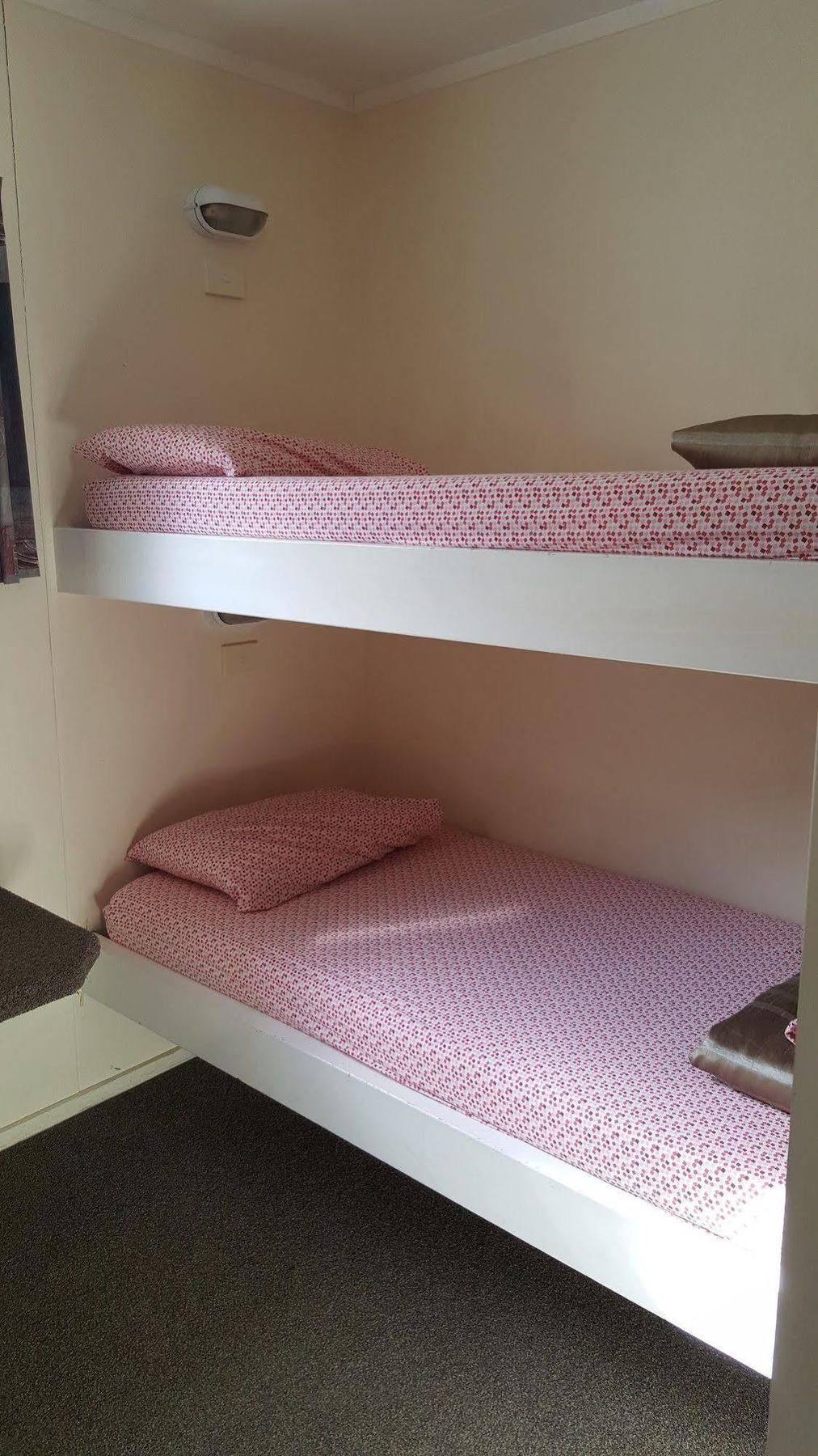 Auckland Northshore Motels & Holiday Park Екстер'єр фото